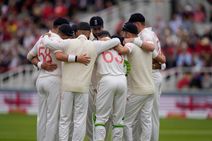 Andrew Strauss Feels Manner Of Defeat Could Hurt Bruised And Battered England In Remaining Tests
