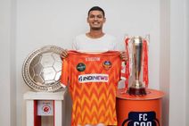 Isl Transfer Watch Fc Goa Sign Kunal Kundaikar