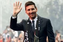 Mbappe Welcomes Legend Leo As Messi Trains For First Time With Psg