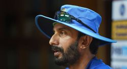 Ball Tampering Row India Sees No Deliberate Attempt From England