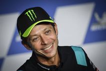 Grazie Vale Motogp Great Valentino Rossi Announces Retirement