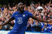 Chelsea Beat Aston Villa Lukaku Scores At Stamford Bridge