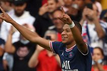 Paris Saint Germain 4 0 Clermont Mbappe On Target In Emphatic Win Without Messi Neymar