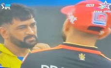 Ms Dhoni Starts India Mentor Job Amid Ipl 2021 Watch Msd In Discussion With Virat Kohli