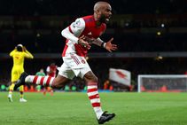 Anything Is Possible Arteta Offers Update On Extension For Important Lacazette