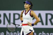 Raducanu Stunned World Number 100 First Match Us Open Triumph