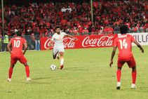 Sunil Chhetri S Brace Helps India Beat Maldives 3 1 Propels Blue Tigers Into Saff Championship Final