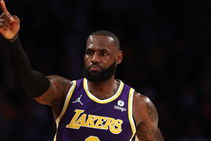 Lebron Top Scores Return Lakers Cavs Harden Form Nets Win Nba