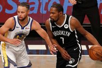 Curry Durant Face Off Warriors Visit Nets Battle Of Early Nba Finals Frontrunners