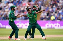 T20 World Cup 2021 Pakistan Cricket Fraternity Backs Hasan Ali After Costly Dropped Catch
