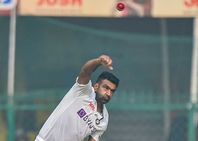 India Vs New Zealand 1st Test Day 3 Session 1 Report Bowlers Try To Keep Hosts In Game