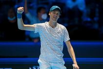 Jannik Sinner Beats Hubert Hurkacz Atp Finals