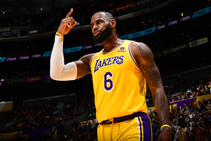 Lebron Double Double Lakers Win Paul Third Assists Nba