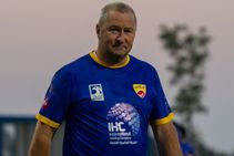 Chris Gayle Has Been Fantastic With Our Group Of Players Team Abu Dhabi Head Coach Paul Farbrace