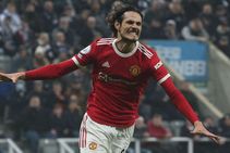 Newcastle Man Utd Report Premier League Cavani Scores Equaliser
