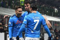 Milan 0 1 Napoli Elmas Header Sees Spallettis Men Leapfrog Rossoneri Into Second