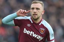 Premier League West Ham 3 2 Chelsea Hammers Fight Back To Claim Thrilling Derby Win