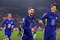 Efl Cup Chelsea Scrape Into Semis With Late Double Liverpool Book Spot Via Shootout