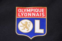 Lyon Ban Supporters From Away Games After Coupe De France Tie At Paris Fc Abandoned Due To Crowd Trouble