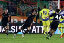 Juventus Momentum Halted Surprise Draw Venezia Serie A
