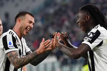 Juventus Cagliari Moise Kean Federico Bernardeschi Close Gap Top Four Serie A