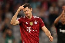 Rumour Has It Lewandowski Bayern Real Madrid Vlahovic Fiorentina Juventus Man Utd Haaland Dortmund