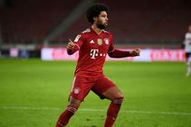 Serge Gnabry Hat Trick Bayern Munich 5 0 Stuttgart