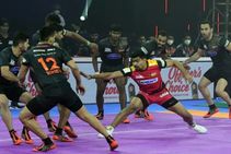 Pkl Abhishek Singh Powers U Mumba To A 46 30 Win Over Bengaluru Bulls Season Opener
