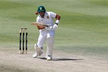 India Vs South Africa 2nd Test Hosts In Hunt As Defiant Elgar Takes Home Team To 118 2 In Pursuit