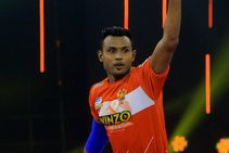 Pro Kabaddi League 2021 22 Gujarat Giants Beat Tamil Thalaivas In Last Minute Thriller