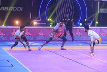 Pkl 2021 Arjun Deshwal Clinches Another Super 10 As Jaipur Pink Panthers Beat Puneri Paltan 31 