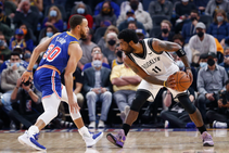 Nba Curry Thompson Star Late Warriors Down Nets Embiid Morant Continue Hot Form