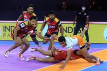 Pkl Mohit Goyat Stars In Puneri Paltan S Big Win Against Bengaluru Bulls