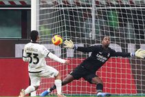 Milan Beat By Spezia Miss Chance Go Top Serie A