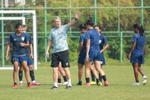 Afc Women S Asian Cup Head Coach Thomas Dennerby Wants Bule Tigresses To Play Together As A Unit