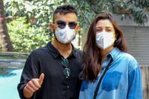 Kohli Anushka Request Media To Refrain From Publishing Daughter Vamika S Pictures