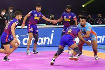 Pkl Naveen Kumar Maninder Singh Shine Bengal Warriors Split Points With Dabang Delhi Kc