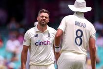 Anderson Broad England Dropped Bowlers Must Step Up Strauss