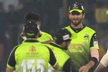 Psl 2022 Pakistan Pacer Haris Rauf Slaps Lahore Qalandars Teammate For Dropping Catch