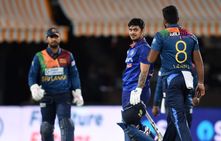 India Vs Sri Lanka 2nd T20i Ishan Kishan Hospitalised After Being Hit On Head