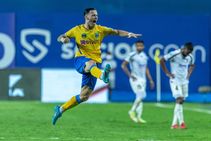 Isl 2021 22 Kbfc 2 1 Neufc 10 Man Kerala Blasters Crown Vazquez Stunner With Win Over Northeast