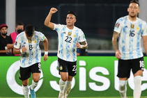 Argentina 1 0 Colombia Martinez Strikes La Albiceleste Extend Unbeaten Run 29 Games