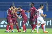 Isl 2021 22 Northeast United Fc Dent Bengaluru Fc Top Four Hopes With 2 1 Win
