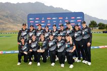 India Women Vs New Zealand Women One Off T20i Harmanpreet And Co Suffer 18 Run Loss