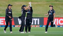 India Women Vs New Zealand Women 4th Odi Kiwis Sweep Aside Indians To Take 4 0 Lead