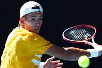 Baez Beats Former Cordoba Champ Garin To Make First Quarter Final