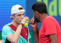 Qatar Open Bautista Agut Sets Up Basilashvili Final Bopanna Shapovalov Lose In Doubles Final