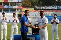 India Vs Sri Lanka Rahul Dravid Felicitates Virat Kohli For His Landmark 100th Test In Mohali