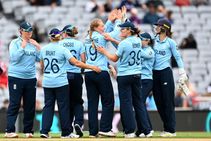Icc Womens World Cup 2022 England Keep Semifinal Hopes Alive With Nervy Win Vs New Zealand