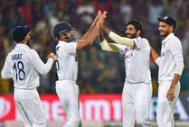 India Vs Sri Lanka 2nd Test Day 1 Highlights Shreyas Iyer Bowlers Keep Hosts Ahead In Pink Ball Test